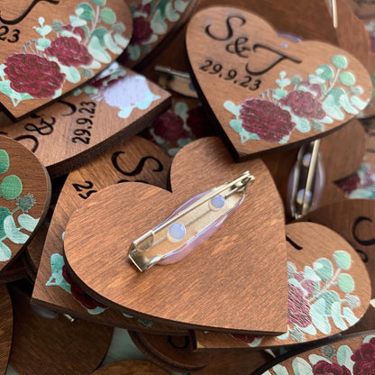 Rustic wedding heart shaped boutonnieres, wooden burgundy boutonniere, wedding gift guest, wooden hearts, guest boutonnieres