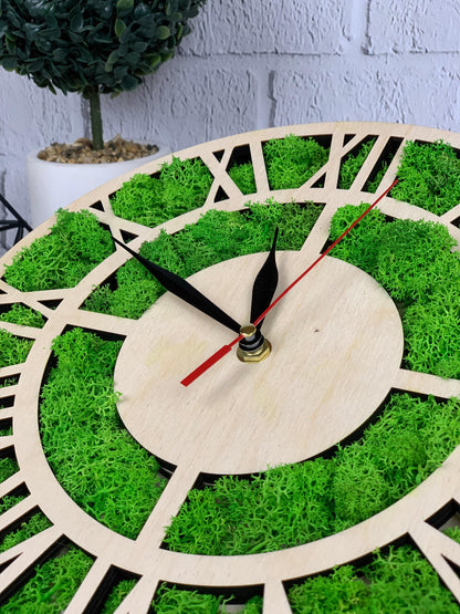 Large wall clock with moss, wood wall clock, wall moss art, rustic wood clock, minimalist clock, living room decor, housewarming gift